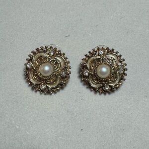 Vintage Gold and Pearl Earrings